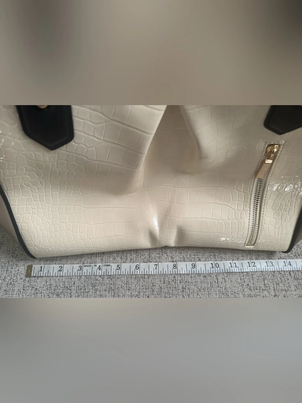 Gunas New York Bag